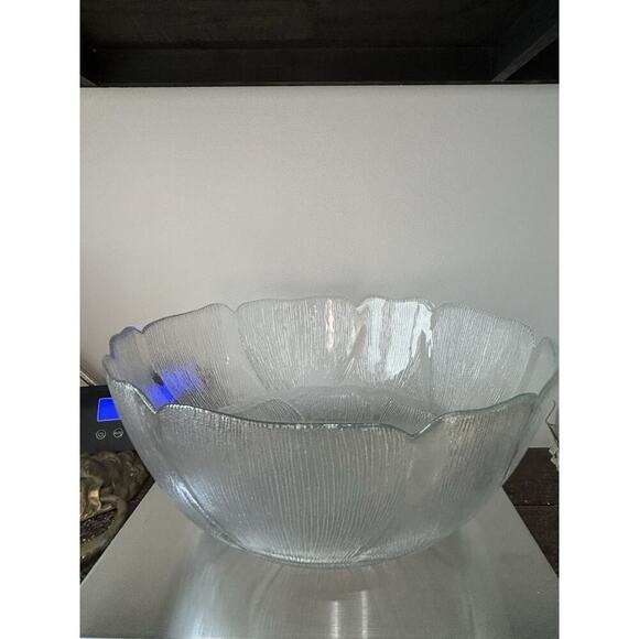 Arcoroc Fleur Extra Large Bowl 12" W France Vintage Deep Glass Punch Bowl - Picture 2 of 14